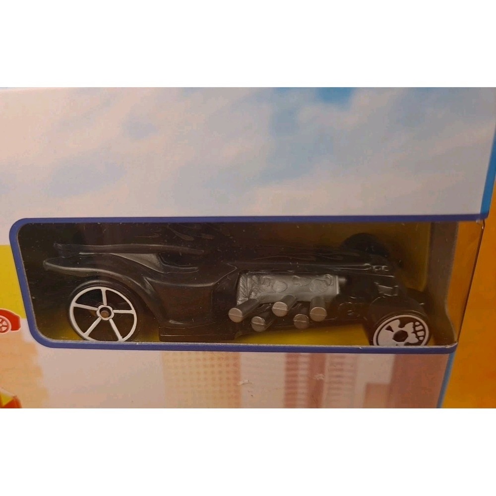 Hot Wheels City Fuel Station Shift Track Set Sealed Mattel Toy Car HKX45 - Picture 2 of 11